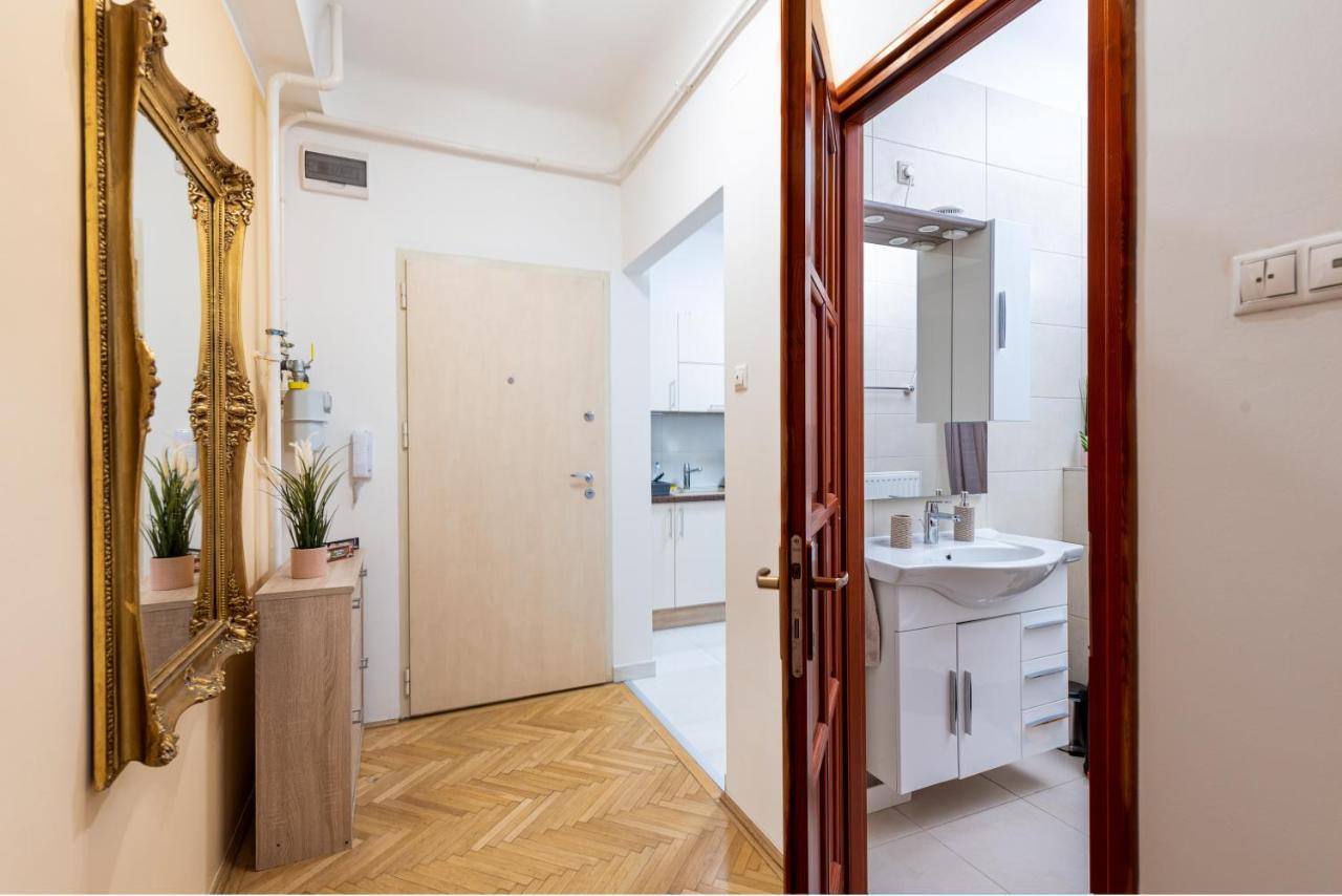 Budapest Deluxe Apartman With Free Parking Place Exterior photo